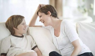 妈妈给儿子的一段话 说到什么比较好