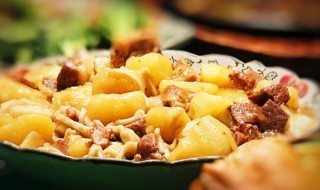 土豆红烧肉怎么做 土豆红烧肉的做法