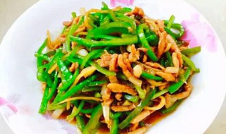 鸡胸肉炒青椒 鸡胸肉炒青椒的做法