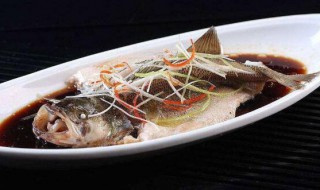 清蒸鲈鱼又嫩又好吃又简单 清蒸鲈鱼的做法