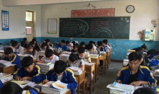 半江瑟瑟半江红的意思 怎么理解半江瑟瑟半江红