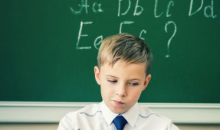 飞流直下三千尺的意思 有关飞流直下三千尺诗句的解释