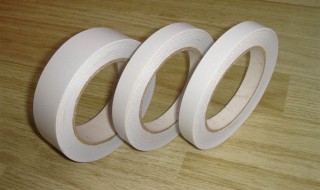 双面胶如何处理干净 有什么清除双面胶的技巧