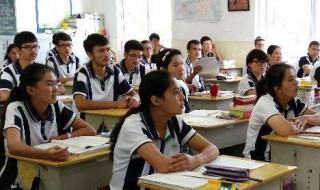 令人难忘的细节作文800字高中 有关难忘作文范文