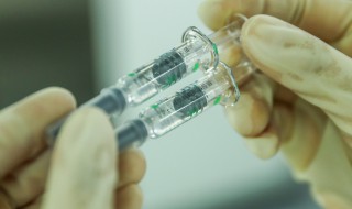 打完疫苗可以上班干活吗 打完疫苗可以上班干活吗 来听听医生的建议