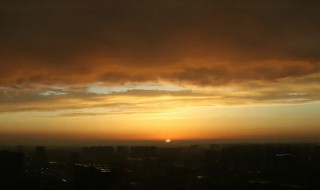 天空变黄了是什么征兆 天空变黄了的说法