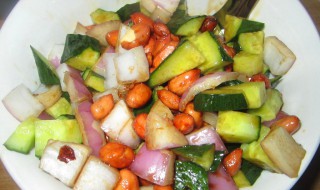 黄瓜洋葱怎么凉拌好吃 用黄瓜洋葱在家怎么凉拌
