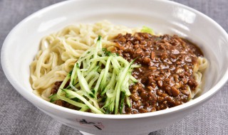 炸酱面的酱怎么做用什么酱好 炸酱面介绍