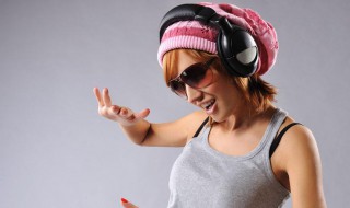 舞女泪韩宝仪歌词 韩宝仪简介