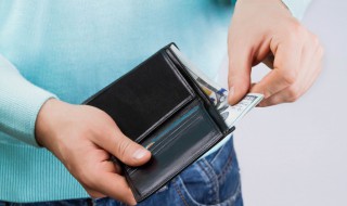 皮包喷了酒精变白了怎么办 皮包喷了酒精变白的解决方法