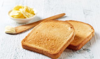 如何用烤箱做面包简单方法 如何用烤箱做面包