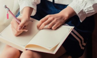 苍松的意思 苍松的含义