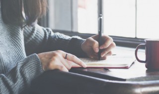 赞美唱歌好听的句子 赞美唱歌好听的经典句子