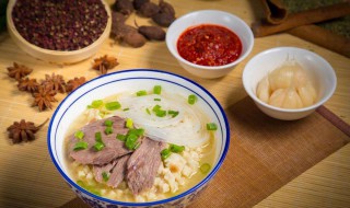 牛肉煮馍的家常做法 非常美味营养的一餐