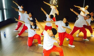 怎样学跳舞从零开始学 怎样自学跳舞