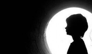 你的影子无所不在是什么歌 你的影子