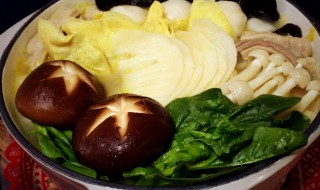 白玉菇和香菇怎么做汤 你都学会了吗