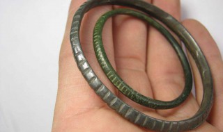 黑皮肤的女人配什么手镯 你知道吗