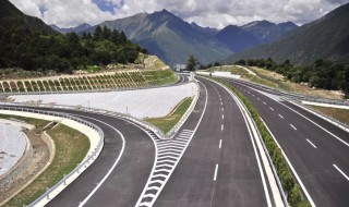 拉萨离山南多少里路 路线介绍