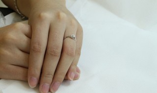 女生戴戒指十个手指的含义 简述戒指的历史