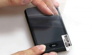 手机保护膜怎么贴 原来这么简单