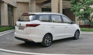 8座车上高速什么时候免费 能免费吗