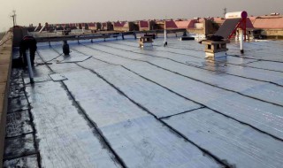 房子最上层有水流出来是什么意思 要怎么处理