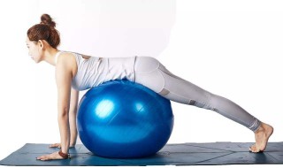 56岁女人适合练瑜伽吗 要怎么练