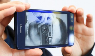 什么手机屏幕对眼睛好 什么手机屏幕比较护眼