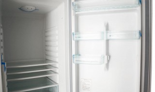 冰箱门吸不住怎么回事儿 原因竟在这里