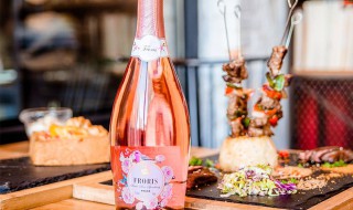 红酒蜜桃做法 红酒蜜桃做法分享