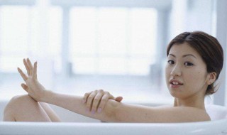 洗澡去角质的好处 洗澡去角质的好处介绍