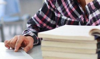 晴空一鹤排云上的下一句 这句话出自哪里