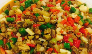 酸辣鸡怎样做才好吃 美味的酸辣鸡的制作步骤