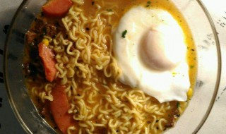 如何做荷包鸡蛋方便面 荷包蛋方便面如何做