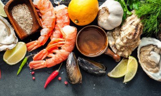 如何做海鲜火锅汤底 3步做海鲜汤底