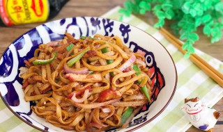 叉烧河粉怎么做 叉烧炒河粉的简单做法