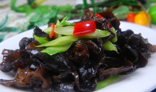 木耳怎样煎好吃又简单 具体做的步骤有哪些