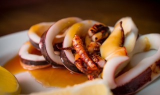 大王鱿鱼处理方法 大王鱿鱼的处理步骤