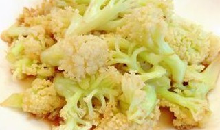 素炒花菜的家常做法 需要准备什么配菜呢