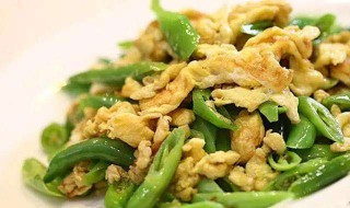 青椒怎样做美食 青椒炒鸡蛋的做法介绍