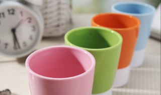 怎样做放刷牙的杯子 如何制作放牙刷杯子