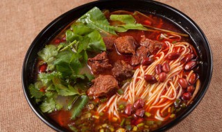 家常牛肉面的简单做法 牛肉面怎么做得简单又好吃