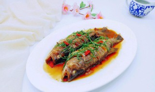 红烧鲈鱼的简单做法 红烧鲈鱼的简单做法与步骤