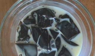 龟苓膏如何做才会好吃 龟苓膏简单好吃的做法