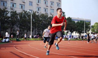 跑步八百米的方法 八百米距离跑步的锻炼诀窍