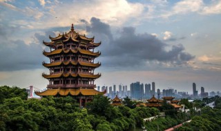 关于旅游的诗句 关于旅游的诗句有哪些