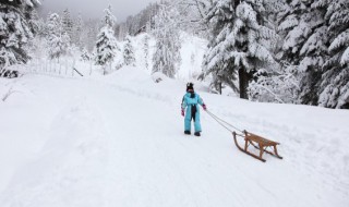 下雪注意安全的问候语 关于下雪天的问候语