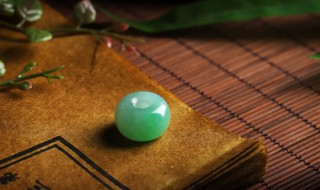 年轻人为什么不能戴玉 年轻人不能戴玉的原因