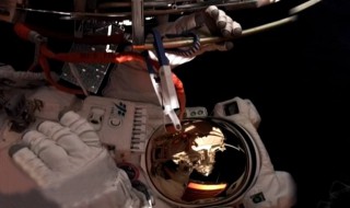 航天员出舱怎么喝水 航天员出舱喝水方法